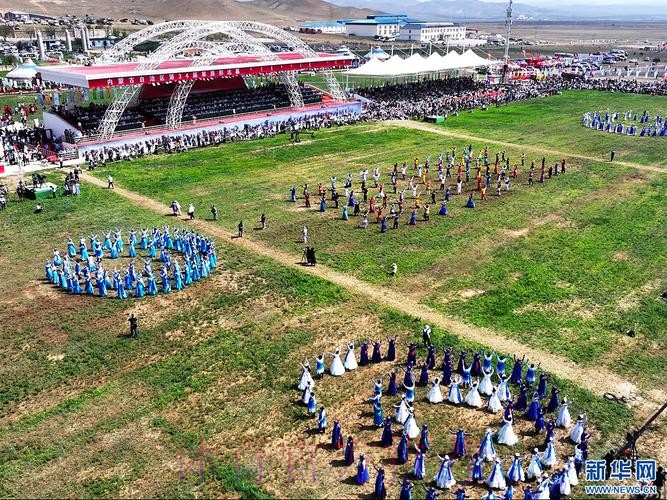 佟立新副局长会见世界摔跤联合会主席